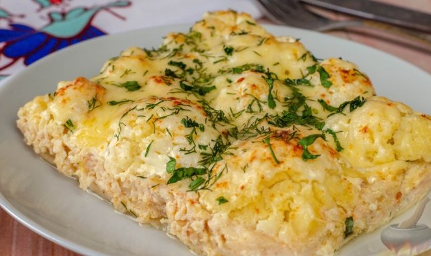 Цветная капуста, запечённая с фаршем