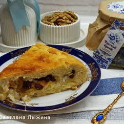 Татарский пирог Губадия с рисом и изюмом 
