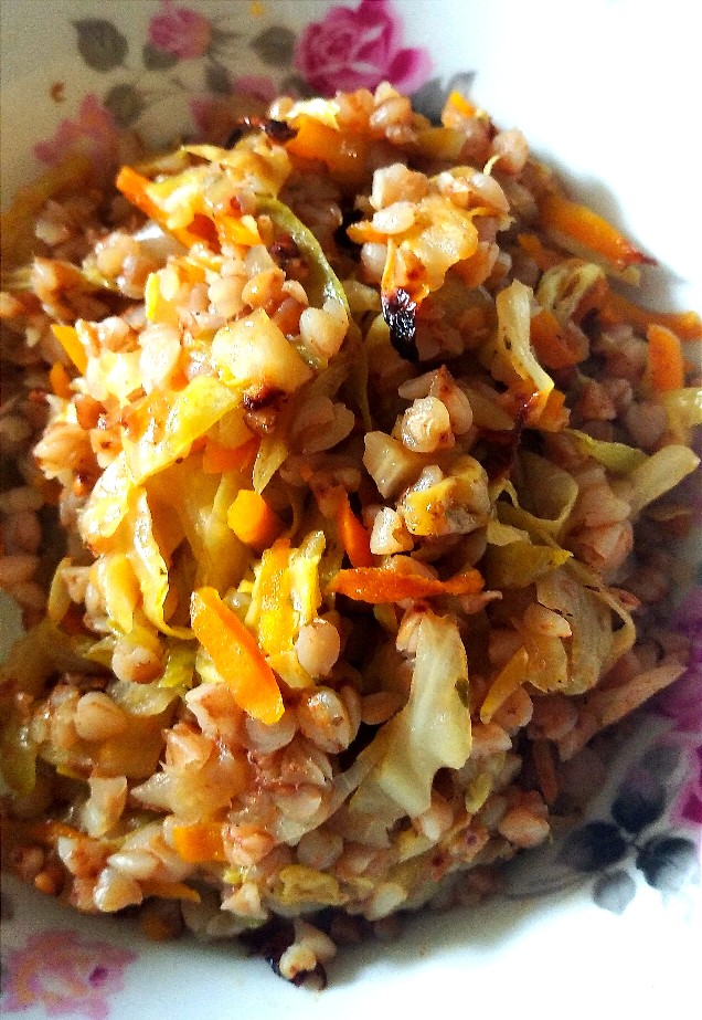 Капуста с гречкой в рукаве