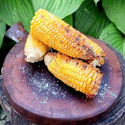Молодая кукуруза запечённая на мангале