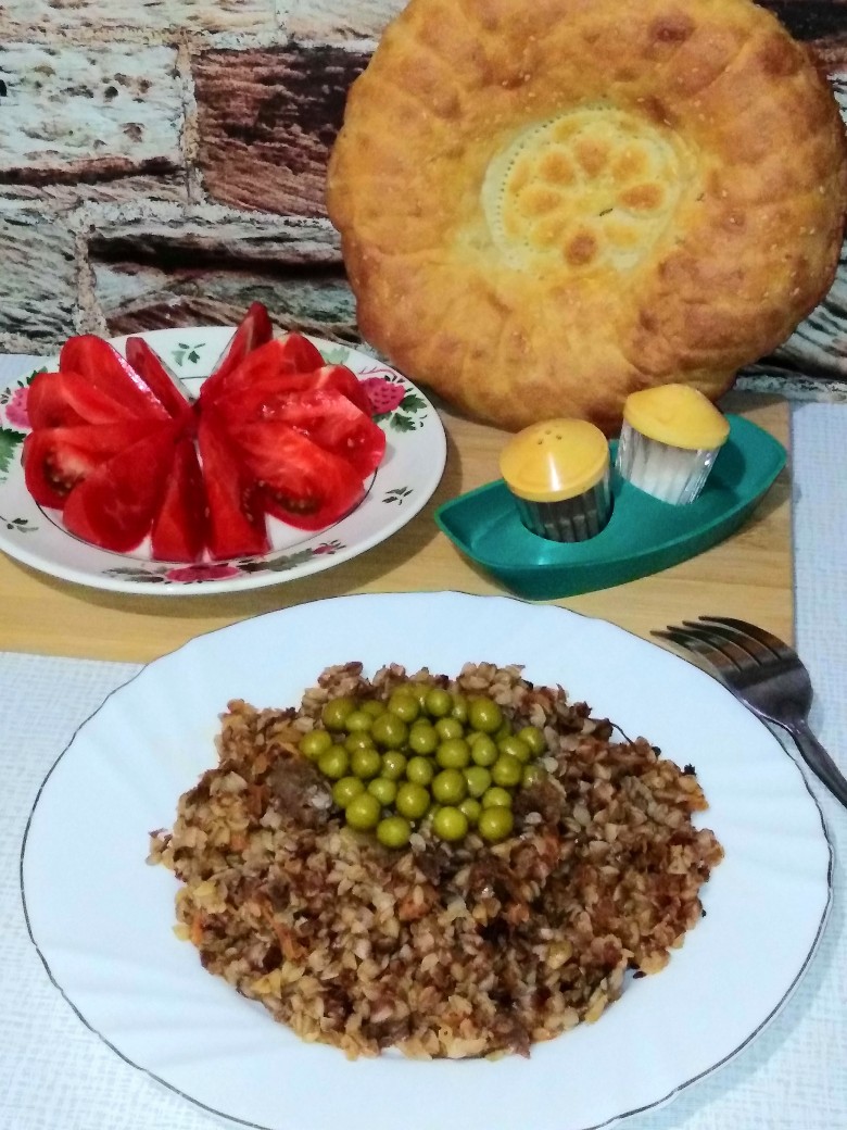 Плов из гречки с тушёнкой на сковороде, как у бабушки 👌