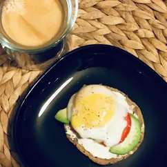 Идеальное яйцо пашот на завтрак🥚🥖☕️