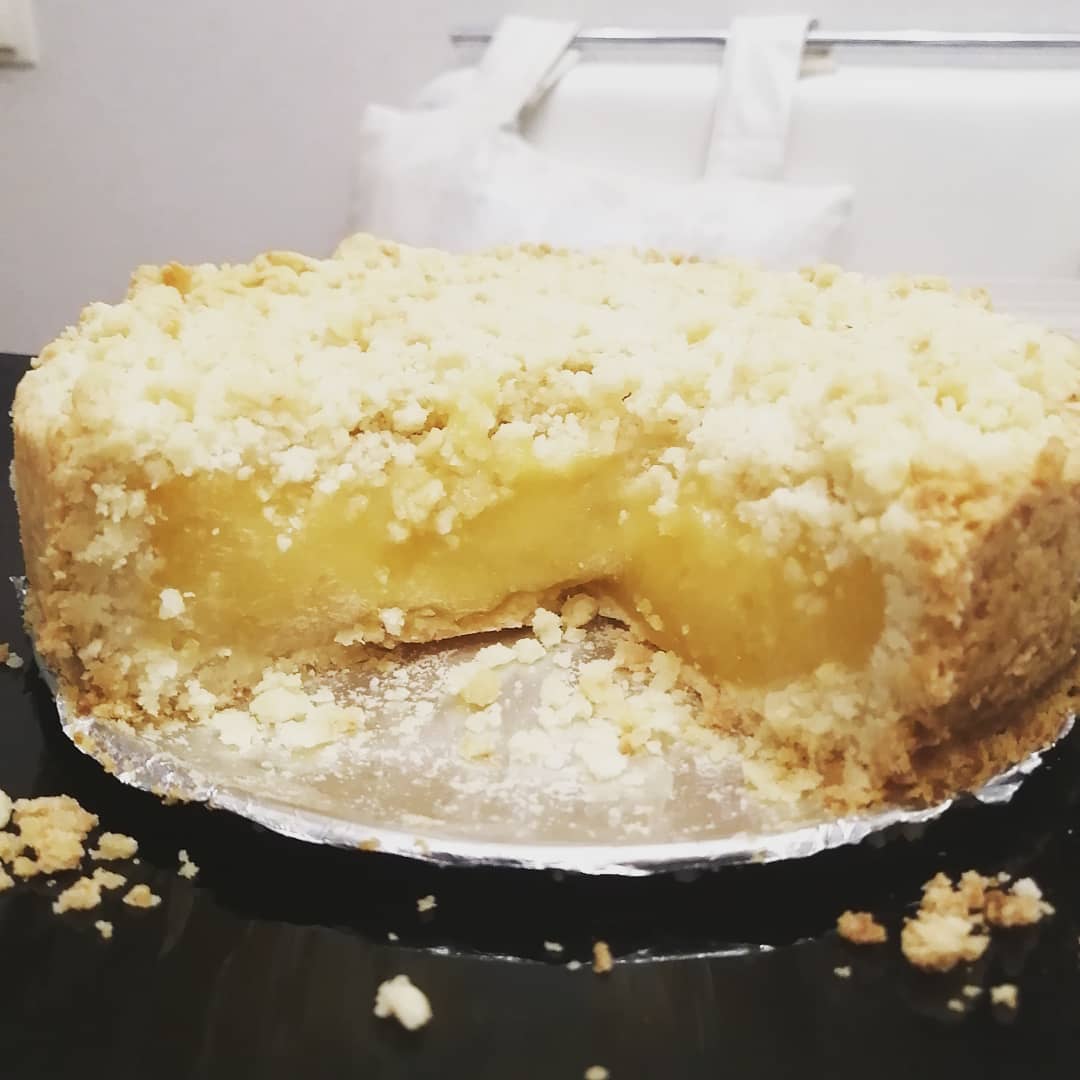 Песочный торт с лимонным курдом