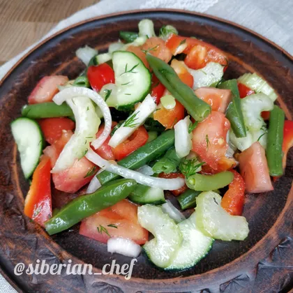  Овощной салат с сельдереем