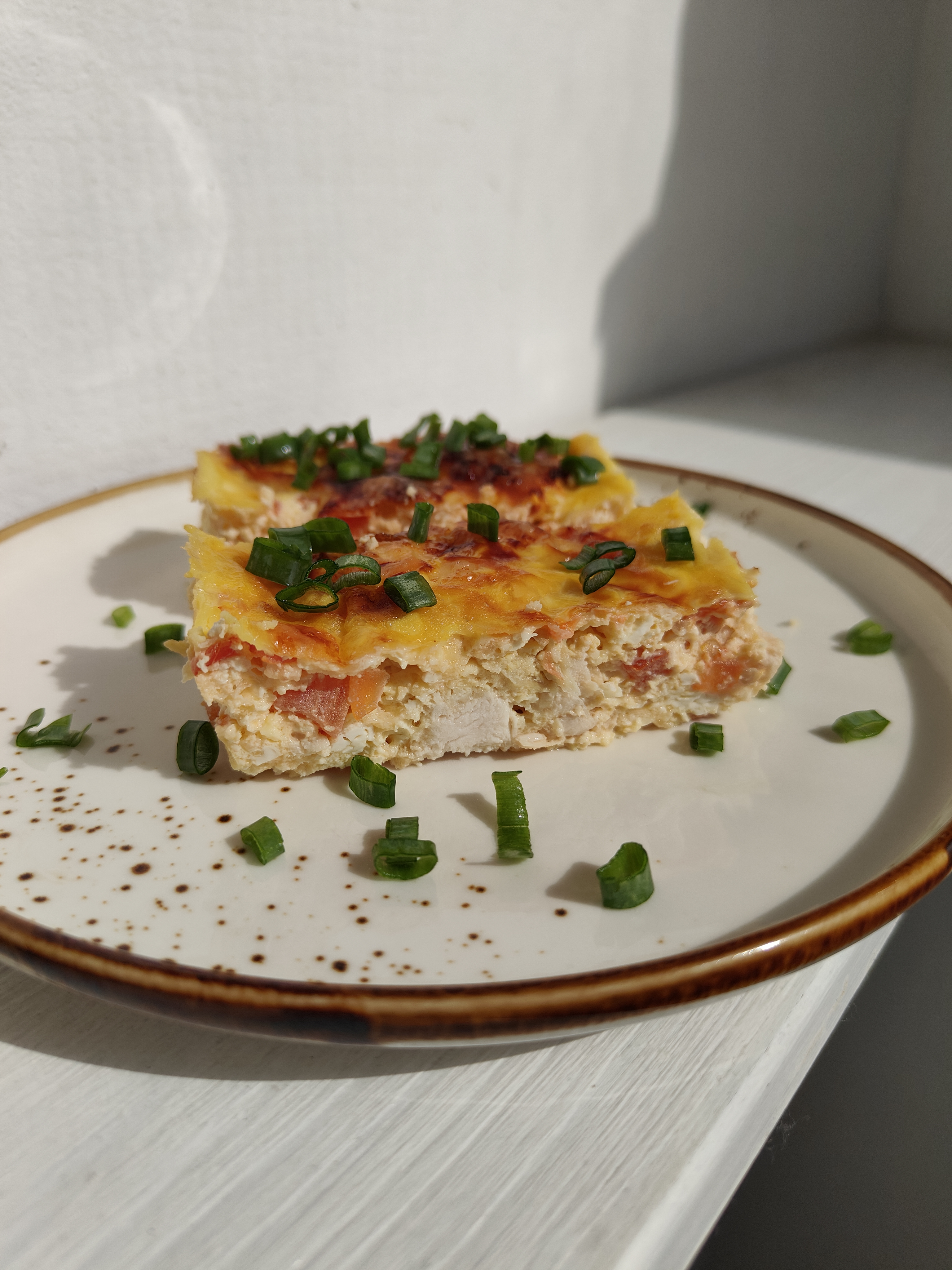 Белковая запеканка с курицей и творогом