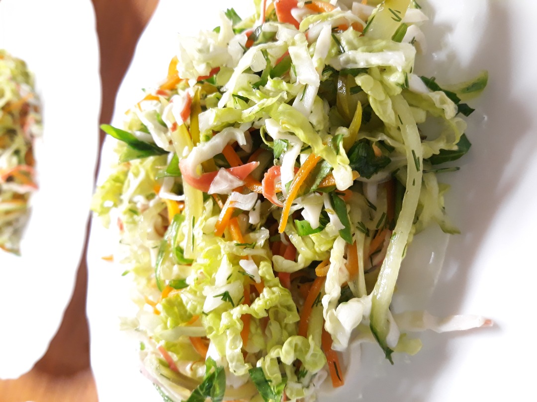 Салат из пекинской капусты