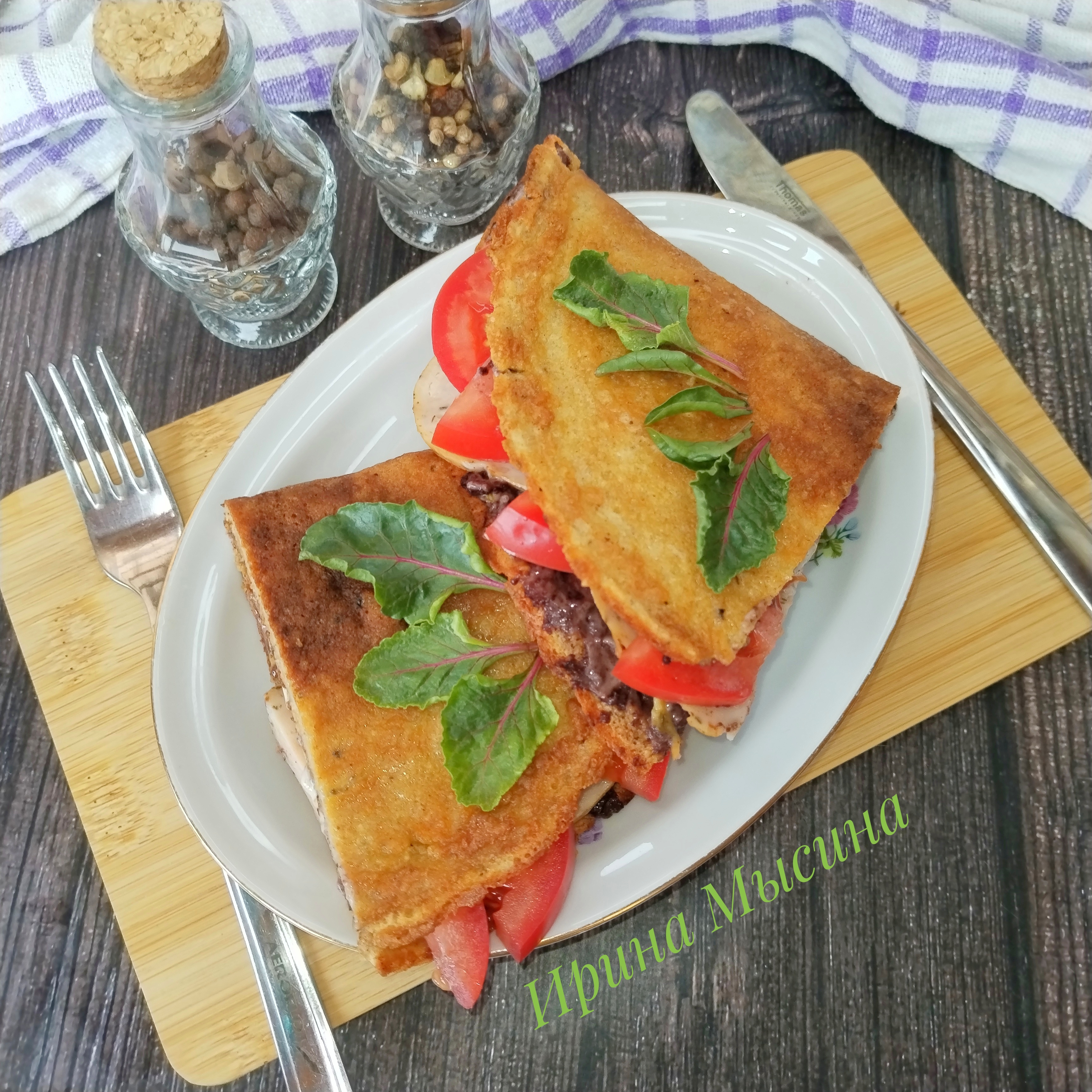 Овсяноблин с плавленым сыром и пастой из оливок каламата 