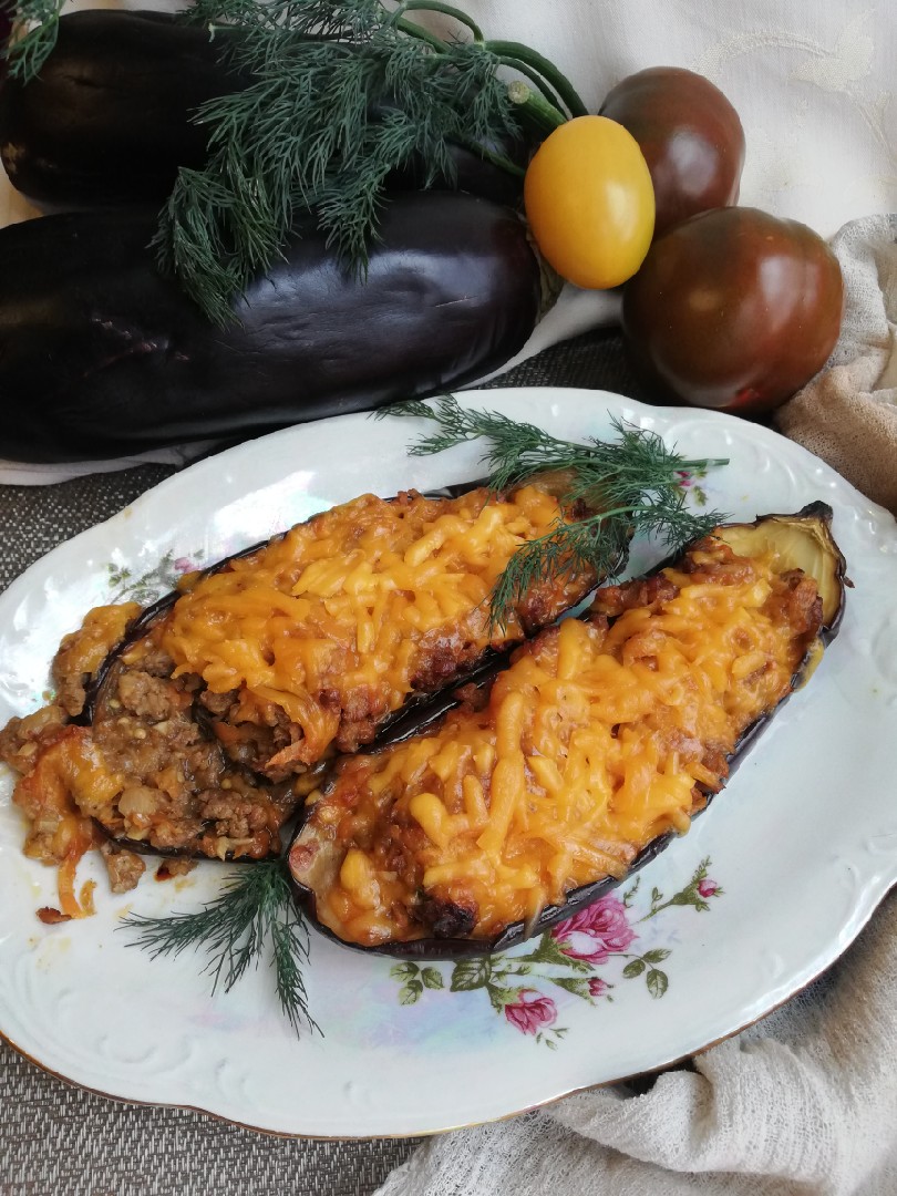 Баклажаны с мясом и сыром