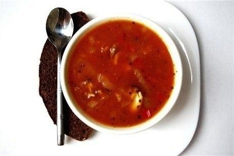 Томатный суп из морепродуктов