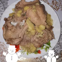 Тушеный домашний кролик с картошкой и луком🍽🍗