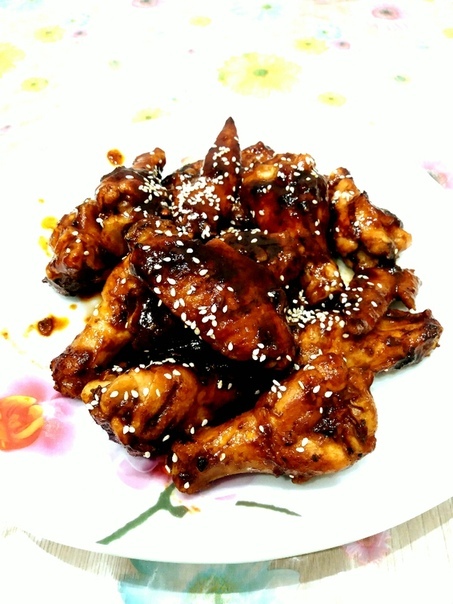 Куриные крылышки в медово-горчичном соусе на сковороде - вкусный рецепт приготовления с фото
