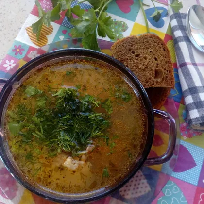 Куриный суп с рисом, тмином и зеленью