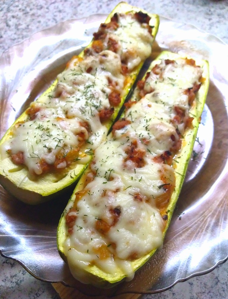 Лодочки из кабачка