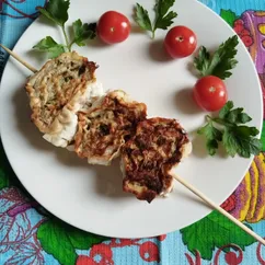 Рулетики из лаваша с фаршем