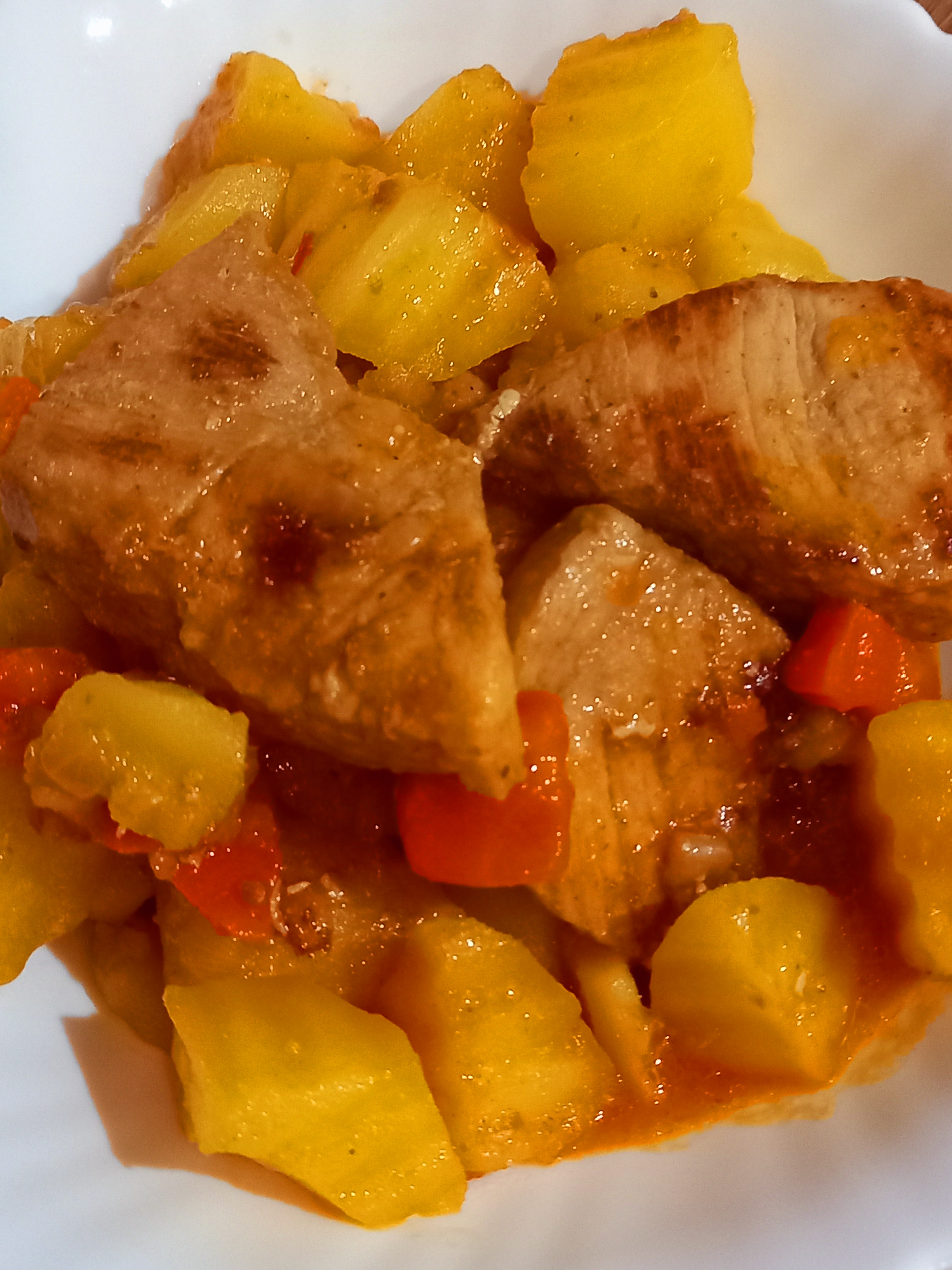 Жаркое со свиной корейкой и овощами
