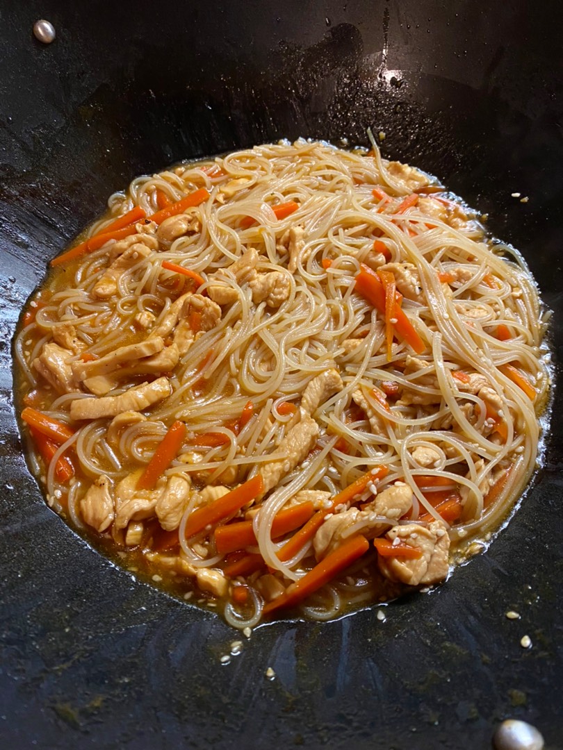 Как приготовить рецепт Лапша удон с курицей и овощами в соусе терияки