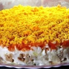 Салат из горбуши с морковью и грибами "Мороз"