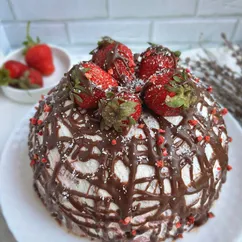 Торт Панчо с клубникой и сметанным кремом