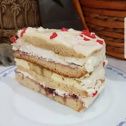 Очень ленивый медовый торт в мультиварке