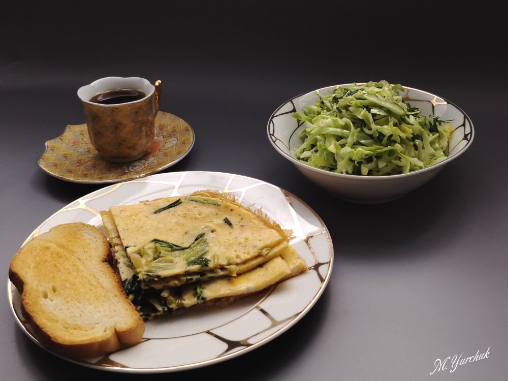 Омлет с черемшой