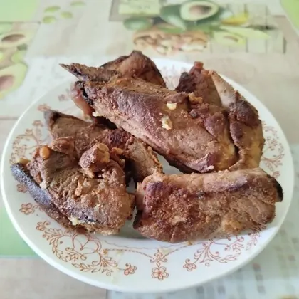 Свиные ребрышки на сковороде