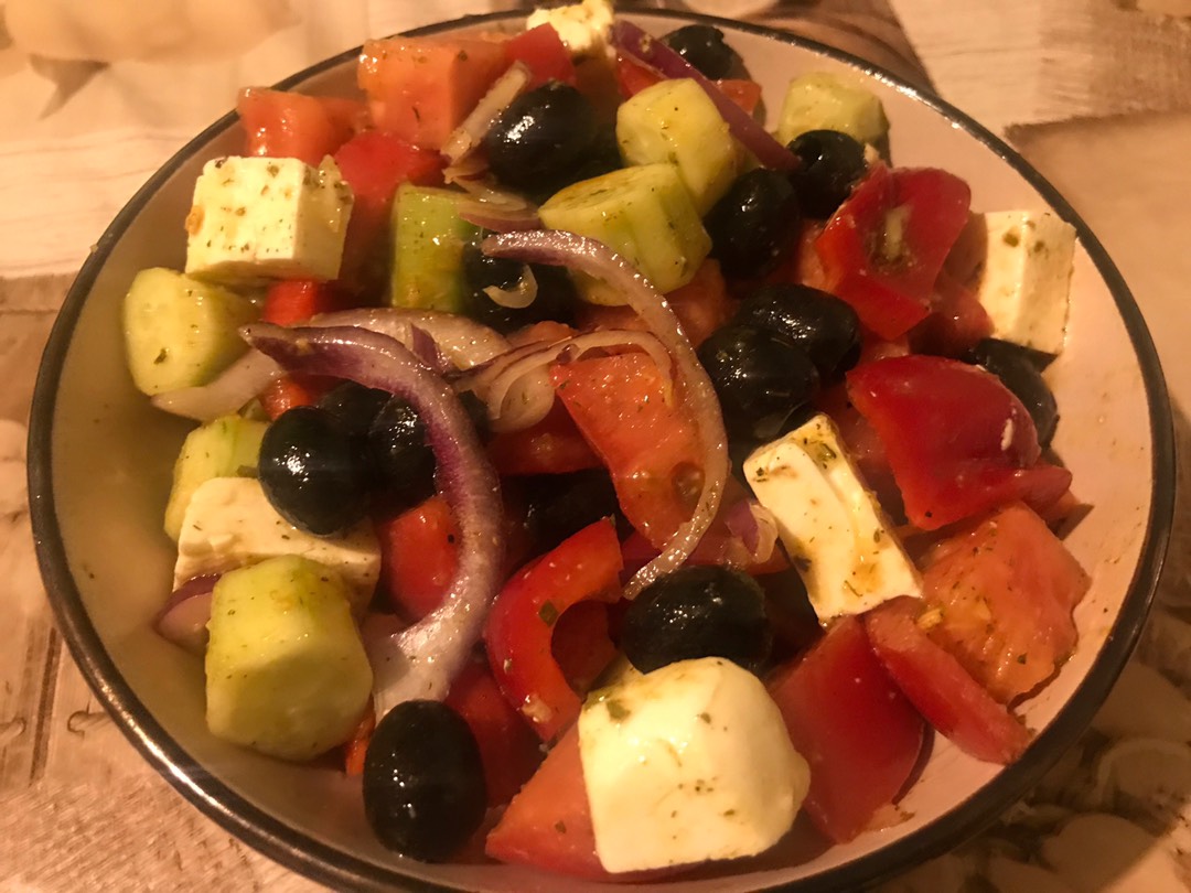 Греческий салат с креветками – простой и вкусный рецепт с фото (пошагово) | Recipe | Recipes, Salat