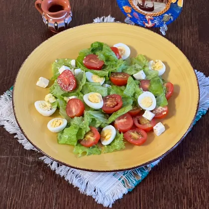 Салат с перепелиными яйцами