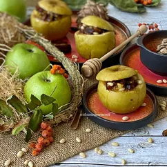 🍏 Яблоки, фаршированные инжиром, финиками и кедровыми орешками