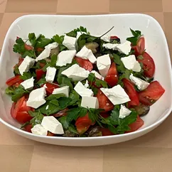 Салат с баклажанами и помидорами