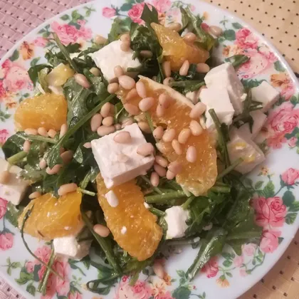 Салат с рукколой, апельсином и сыром фета #кулинарныймарофон
