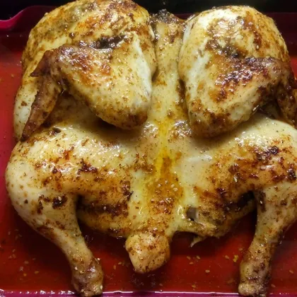 Сочная и вкусная курица в духовке