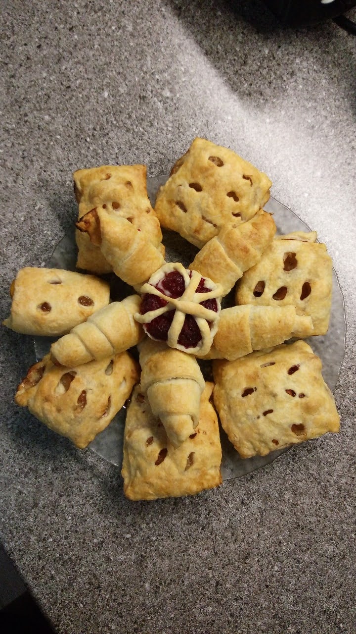 Рогалики с яблоками