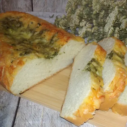 Хлеб с сыром и зеленью
