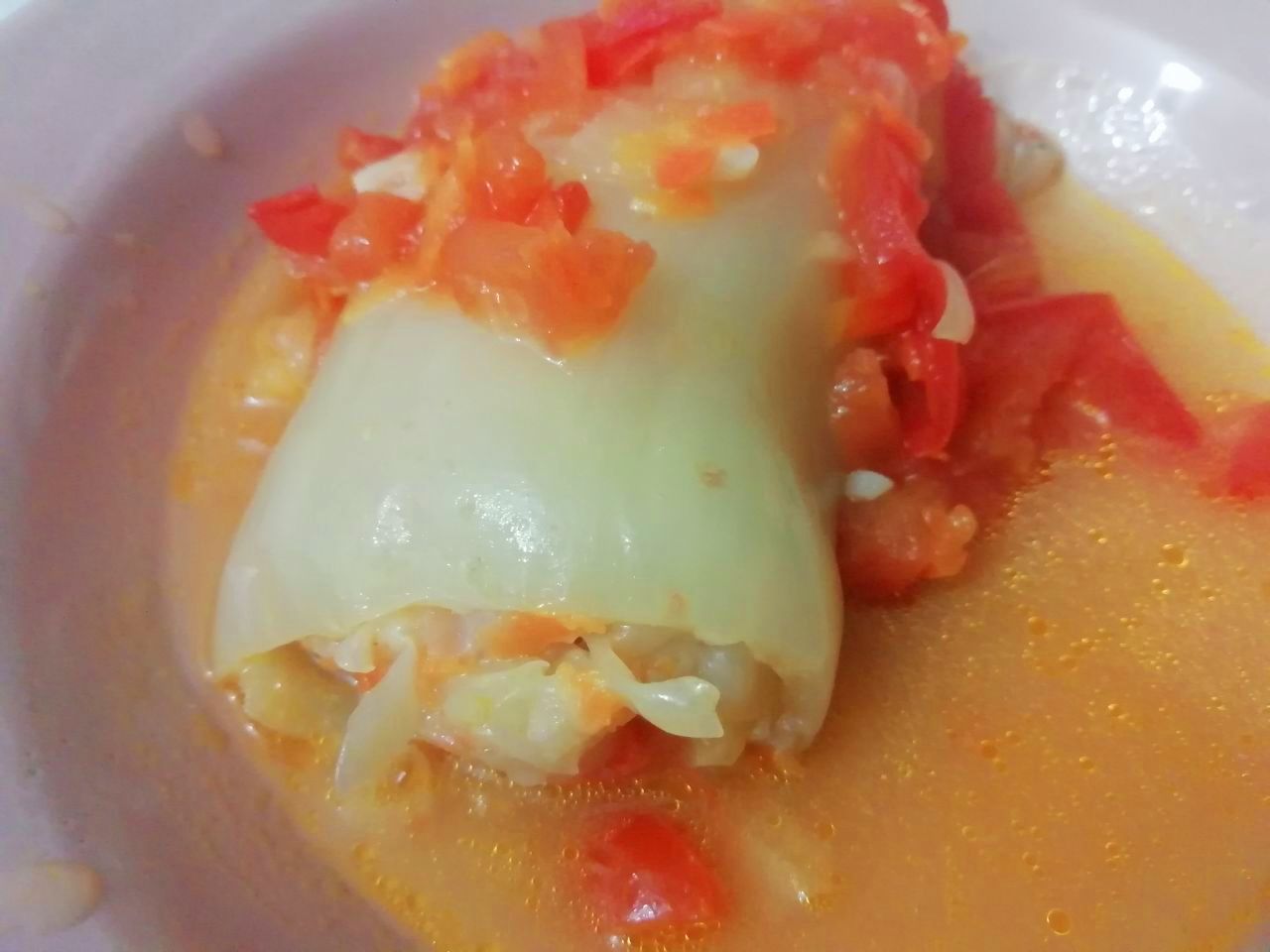 Перец, фаршированный фаршем и капустой