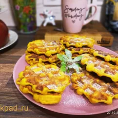 Вафли с тыквой и орехами