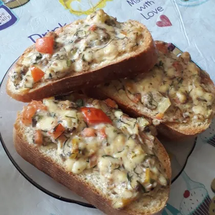 Бутерброд с тунцом