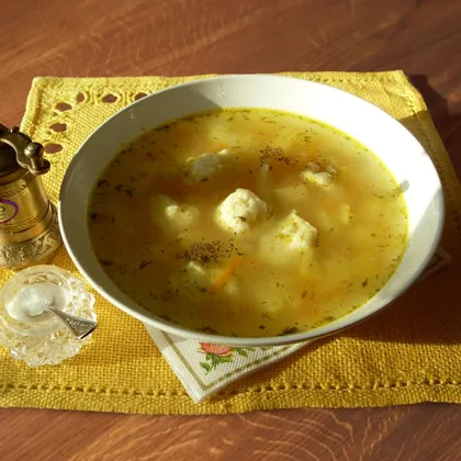 Суп с сырными клецками. #кулинарныймарафон