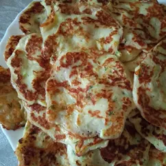 Кабачковые оладьи с сыром