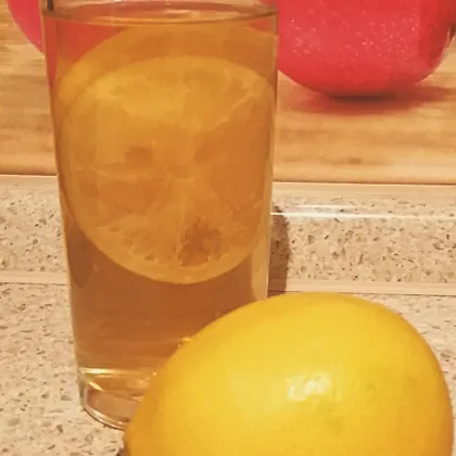Холодный чай с лимоном
