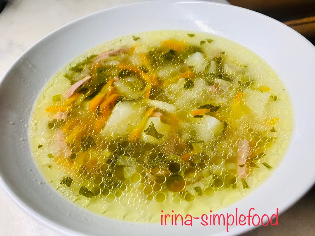 Как приготовить рецепт Сырный суп с колбасой