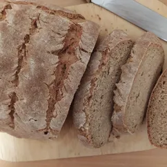 Хлеб из цельнозерновой и ржаной муки, дрожжевой (веганский)