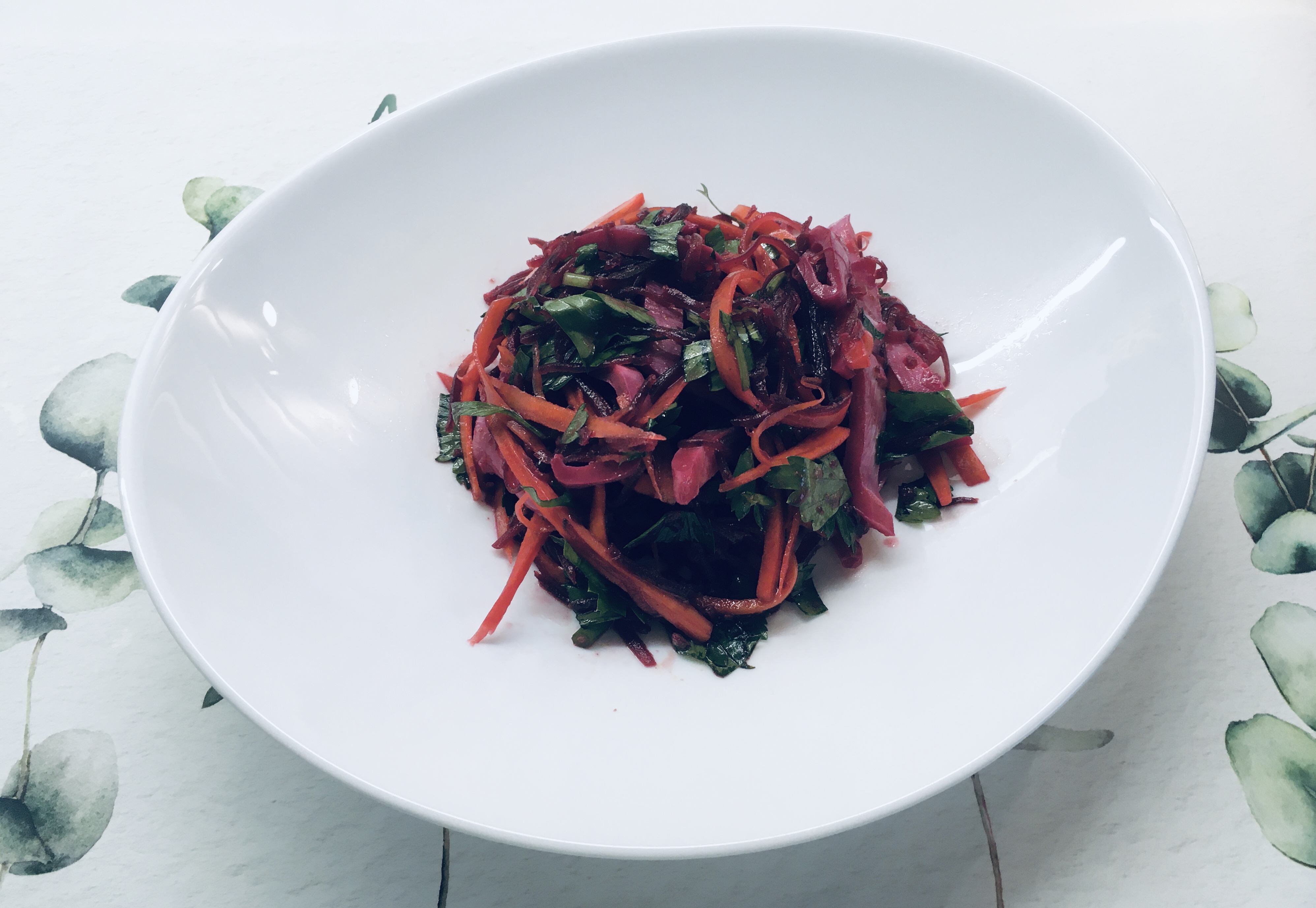 Салат из корейской моркови с кальмаром 