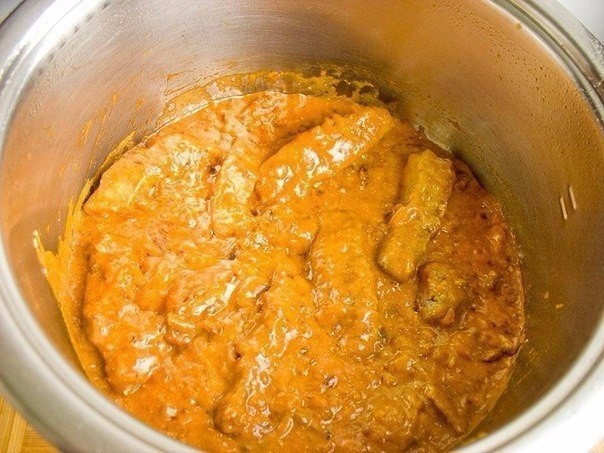 Бефстроганы из говядины в луковом соусе с грибами