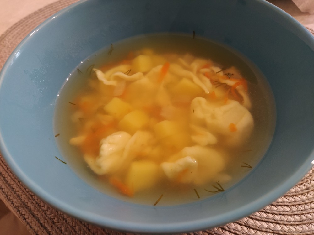 Куриный суп с птитим и клёцками