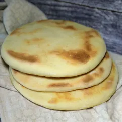 Лепешки на кефире. Хлеб на сковороде