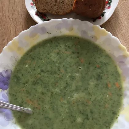 Сырный суп-пюре со шпинатом