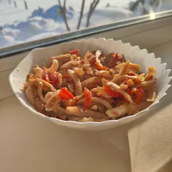 Салат с кальмаром и болгарским перцем