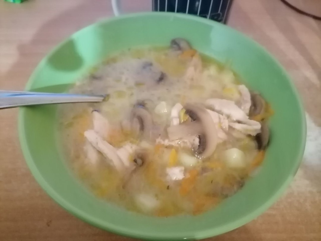 Куриный суп с шампиньонами