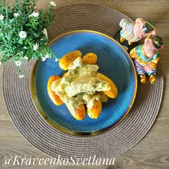 Куриная печень в сметанном соусе