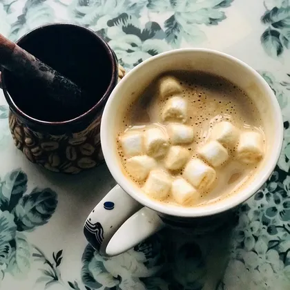 Кофе с корицей и маршмеллоу